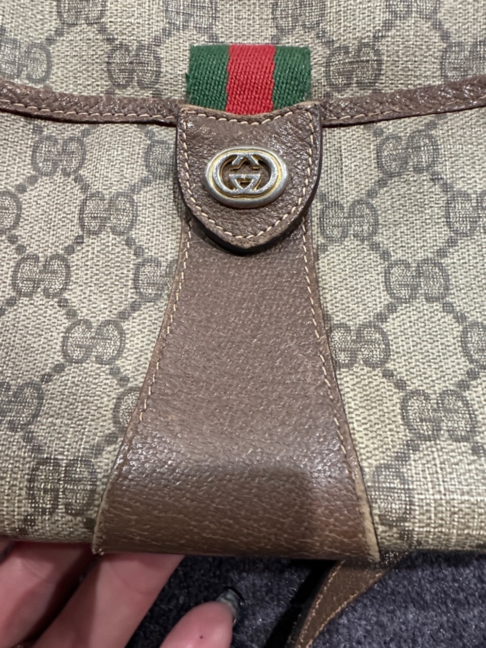 Gucci Beige Brown GG Canvas Crossbody with Green-Red Web Detail - Picture 5 of 17